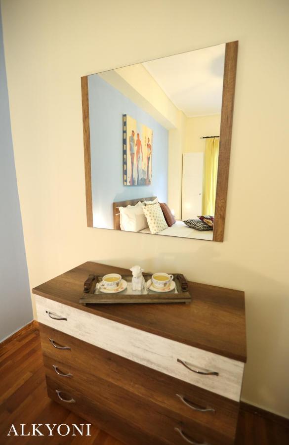 Melma Properties- Alkyoni Apartment By The Sea In Le Pirée Extérieur photo